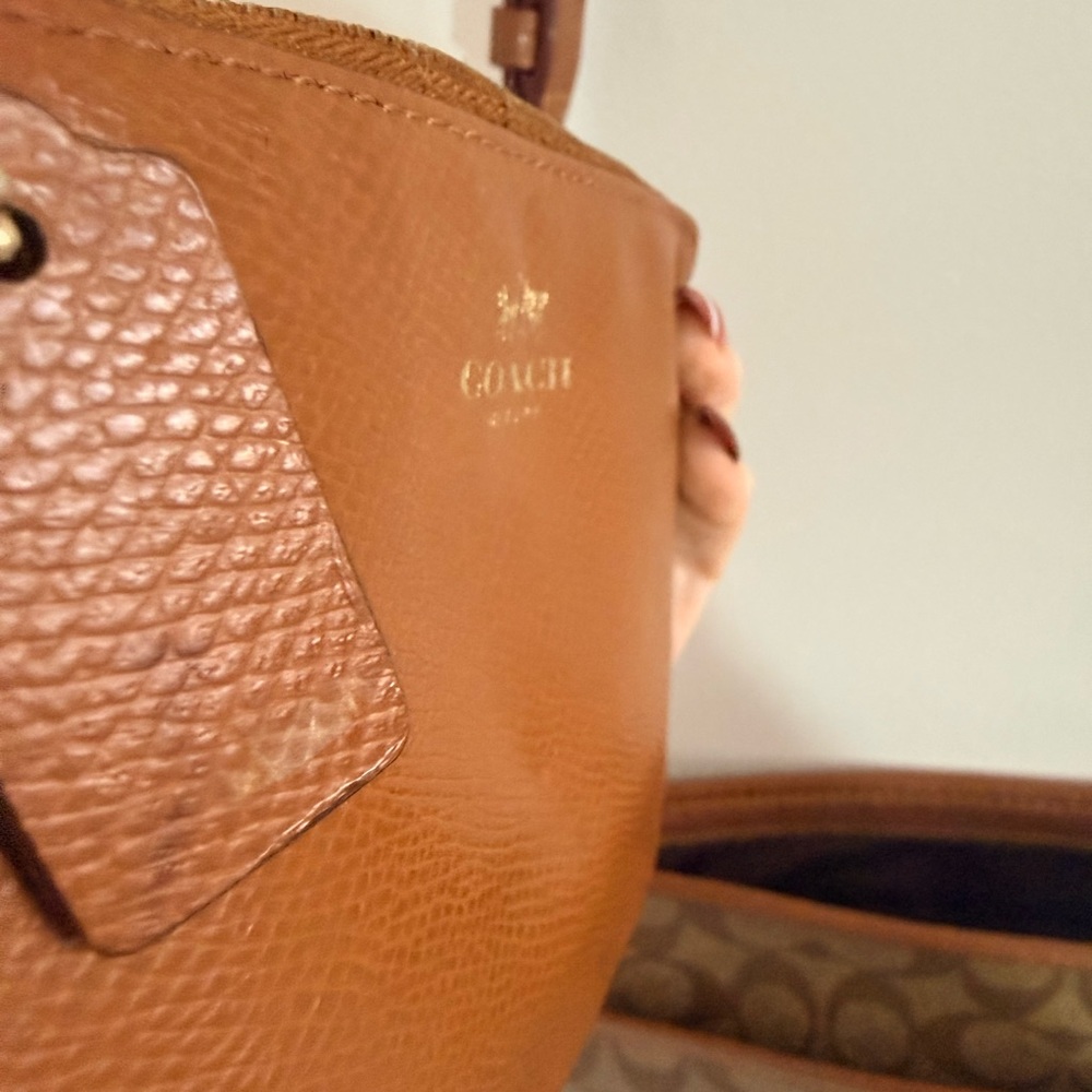 Coach Signature Brown and Tan Crossbody Bag and Wristlet and Card Holder - Picture 12 of 16